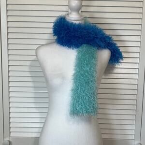 NWT Handmade Loom Knited Blue Furry Scarf 36”